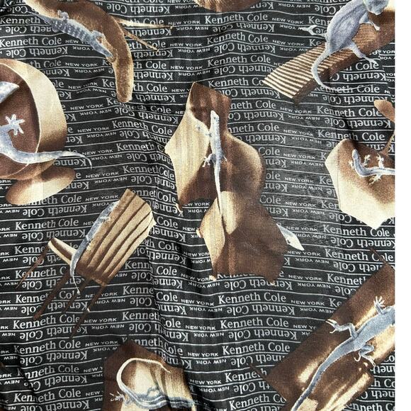 Silky Square Scarf- Vtg Kenneth Cole- New York- lizard Geico abstract 20x20" - Picture 2 of 5